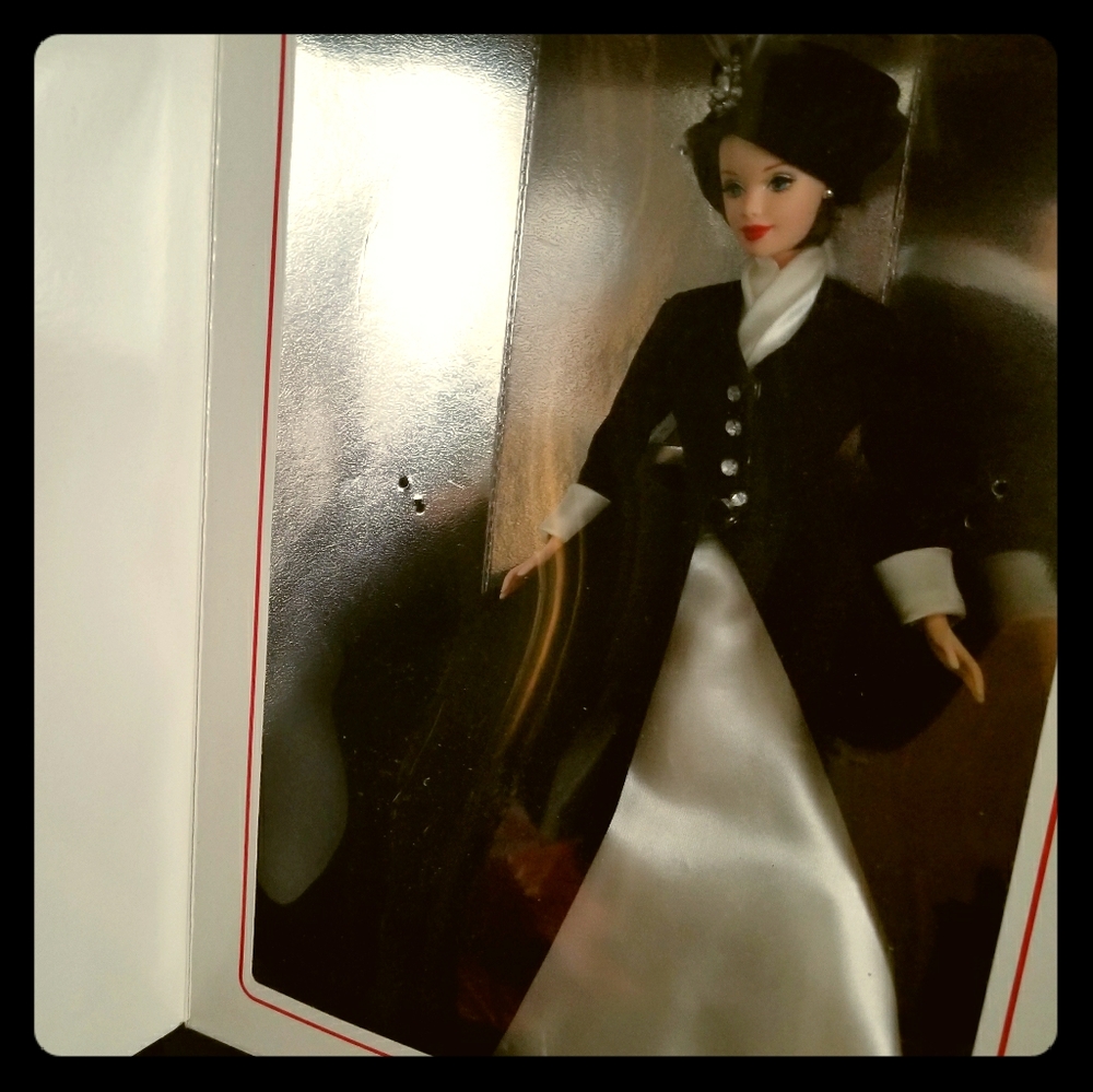 Barbie Classique (costumed)